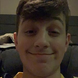 Meet your Posher, Max